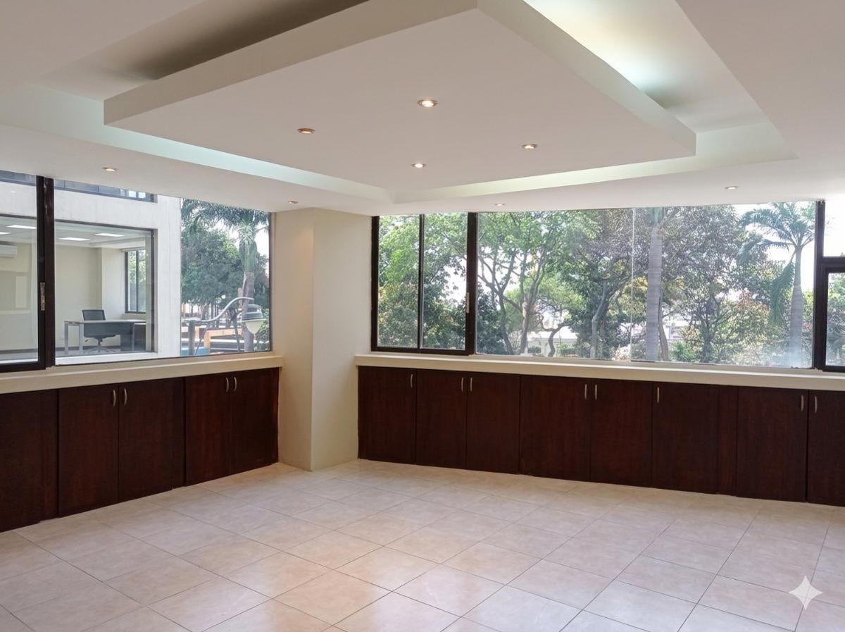 Oficina en Venta | Edificio El Fortín | 182 m² + 2 Parqueos | 2do Piso | Vista Al Malecon 2000, Guayas — imagen 3