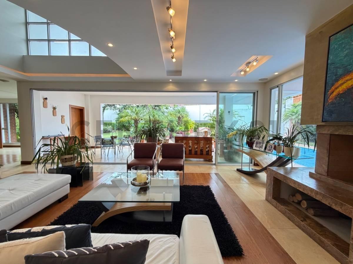 Vive El Lujo de Tenerlo Todo en un Solo Lugar. Casa en Venta. Intervalles — imagen 9