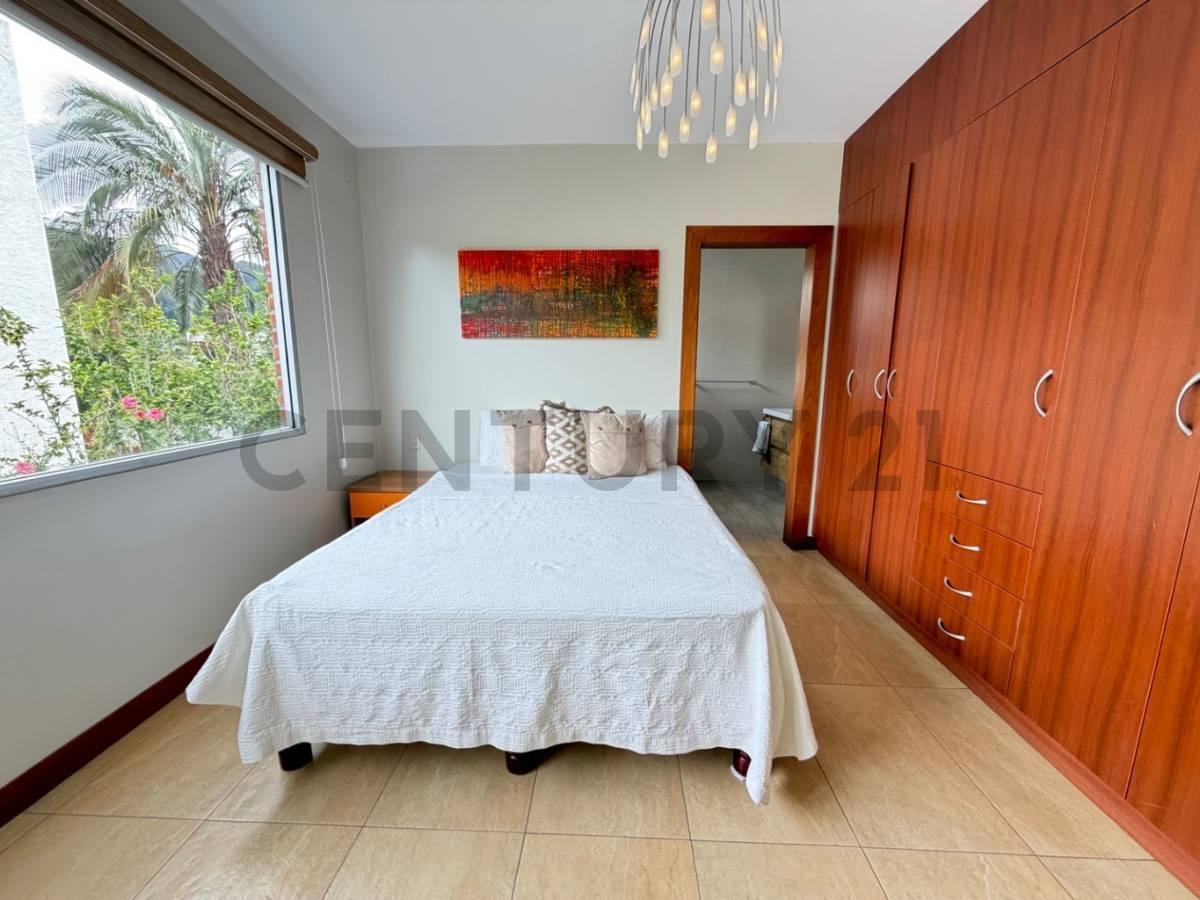 Vive El Lujo de Tenerlo Todo en un Solo Lugar. Casa en Venta. Intervalles — imagen 2