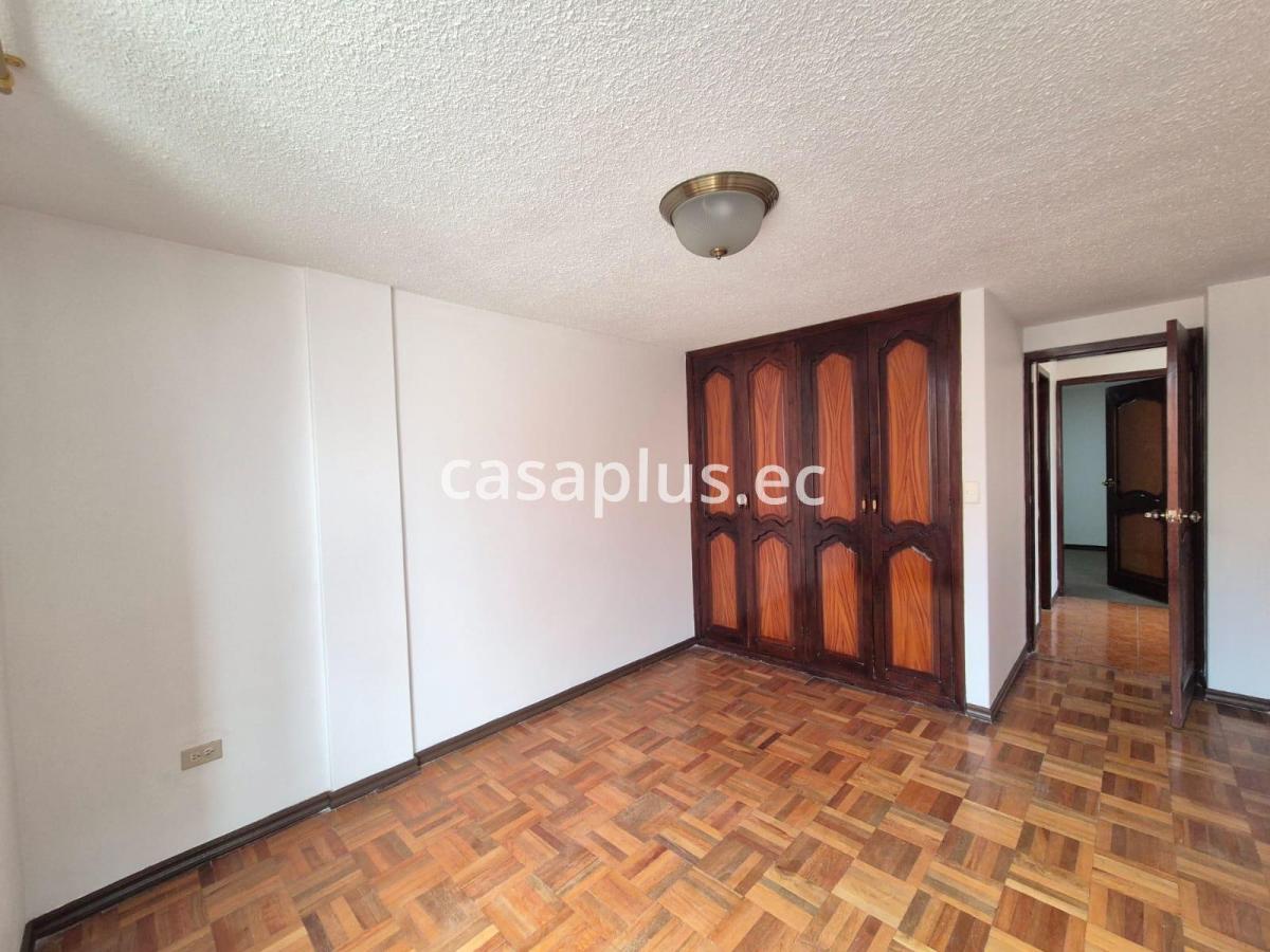 Departamento en Venta 3 Dorm. Sector Locoa en Latacunga, Cotopaxi — imagen 4