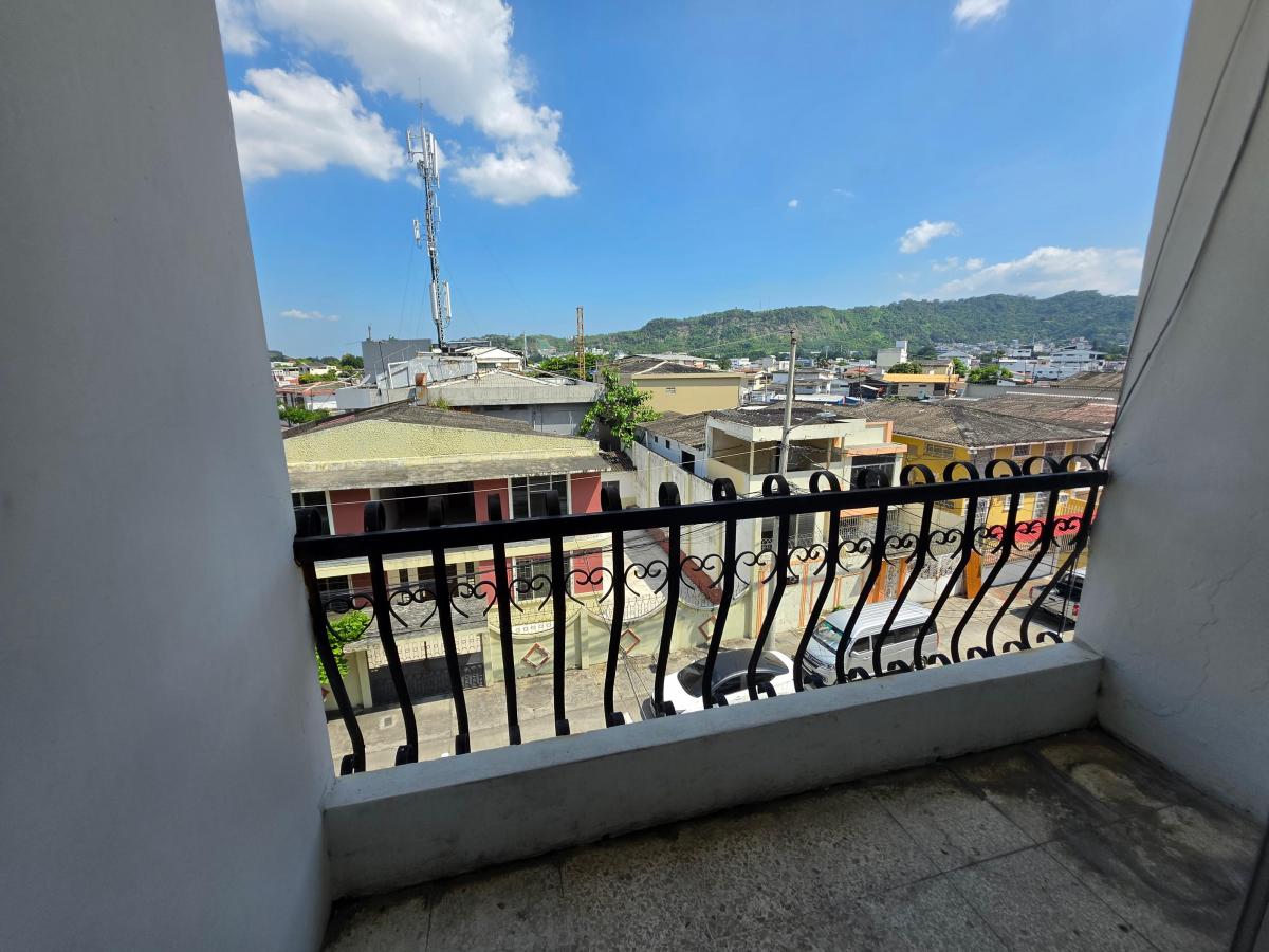 Venta Depart Urdesa Central 144 m², Guayas — imagen 9
