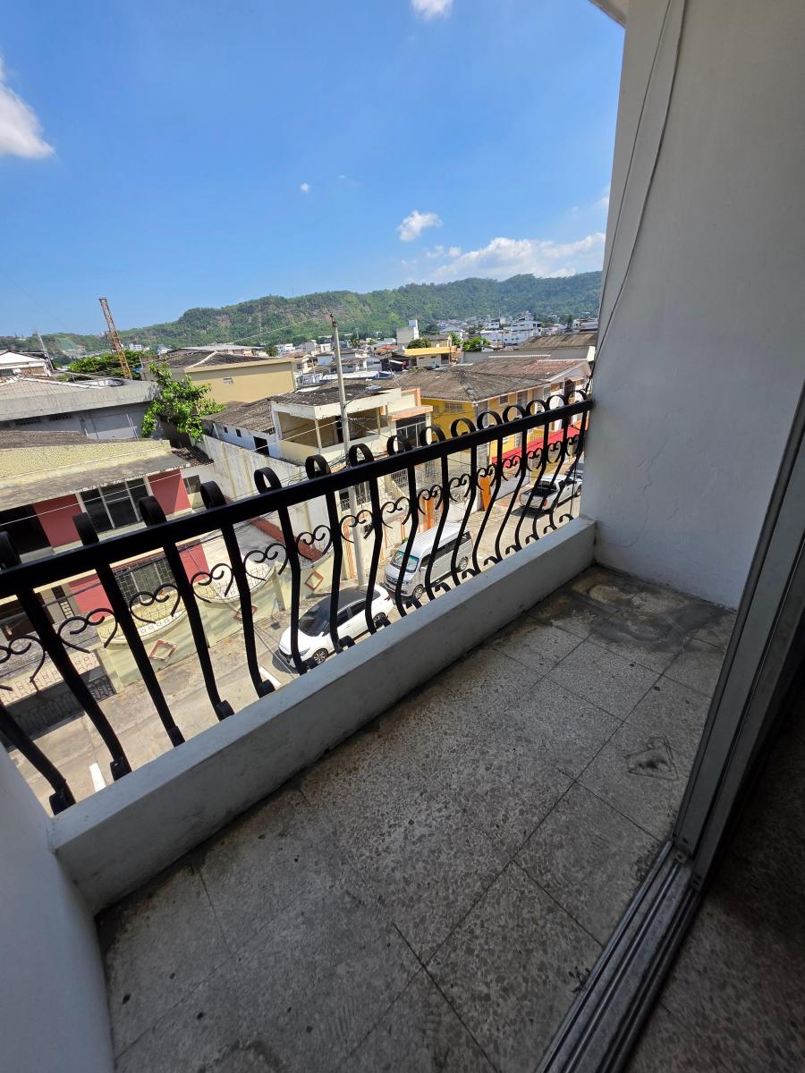 Venta Depart Urdesa Central 144 m², Guayas — imagen 8