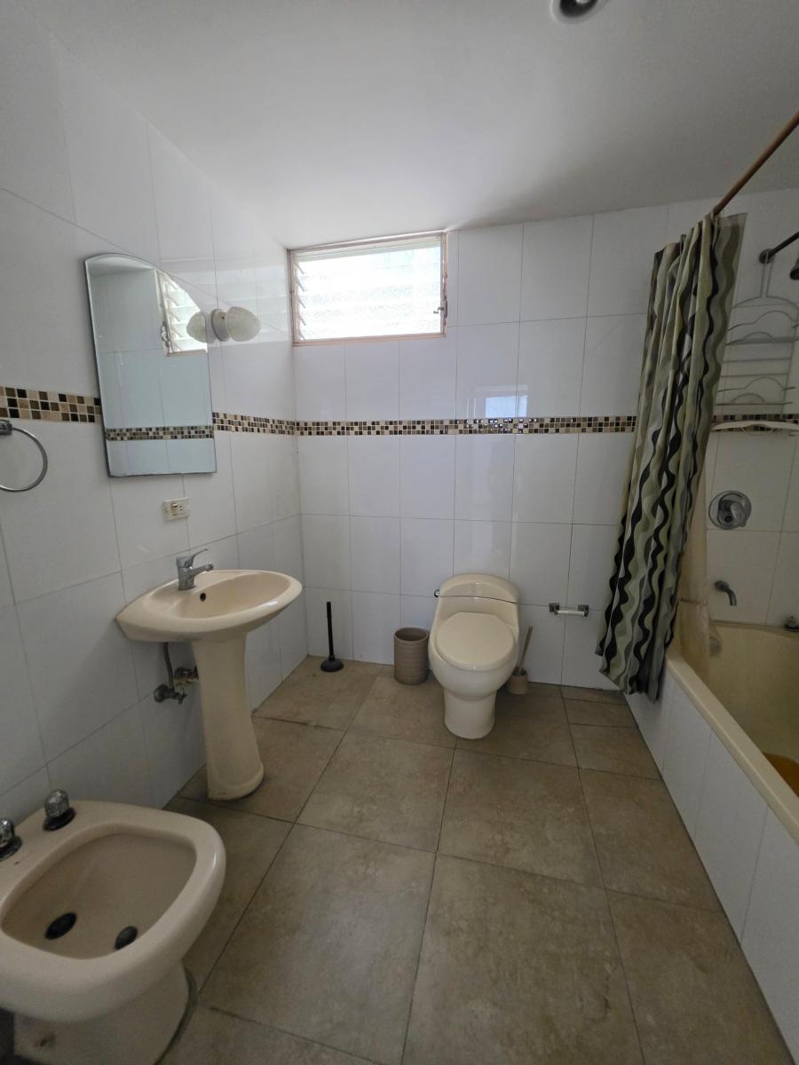 Venta Depart Urdesa Central 144 m², Guayas — imagen 5