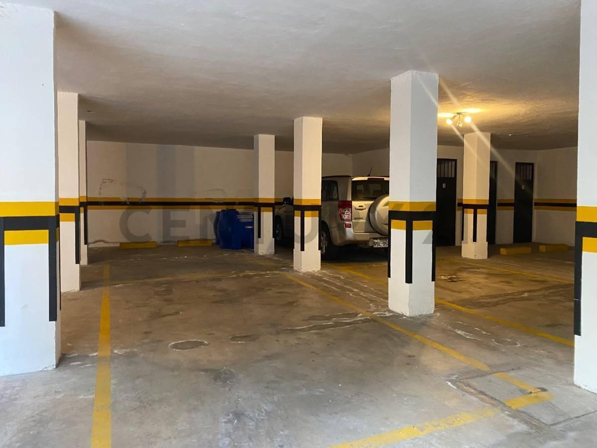 Venta Oportunidad Departamento con Balcón 3 Dorm. Urb. El Condado — imagen 2