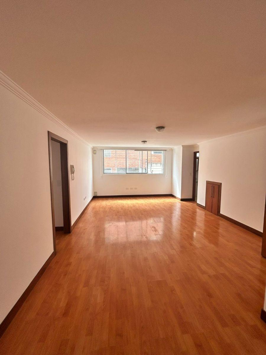 Departamento de Venta 2 Dorm. en Planta Baja Californa Alta Quito — imagen 3