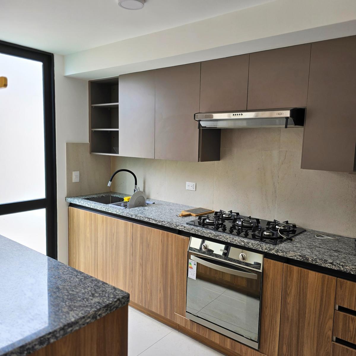 Casa Vip en Venta Al Norte de Ambato, Tungurahua — imagen 7