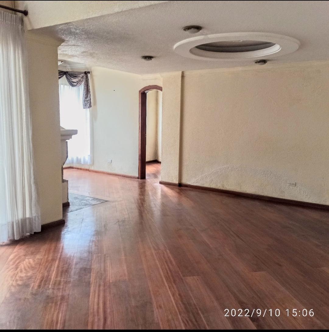 Casa de Venta 775 m Av Cordero Quito — imagen 8