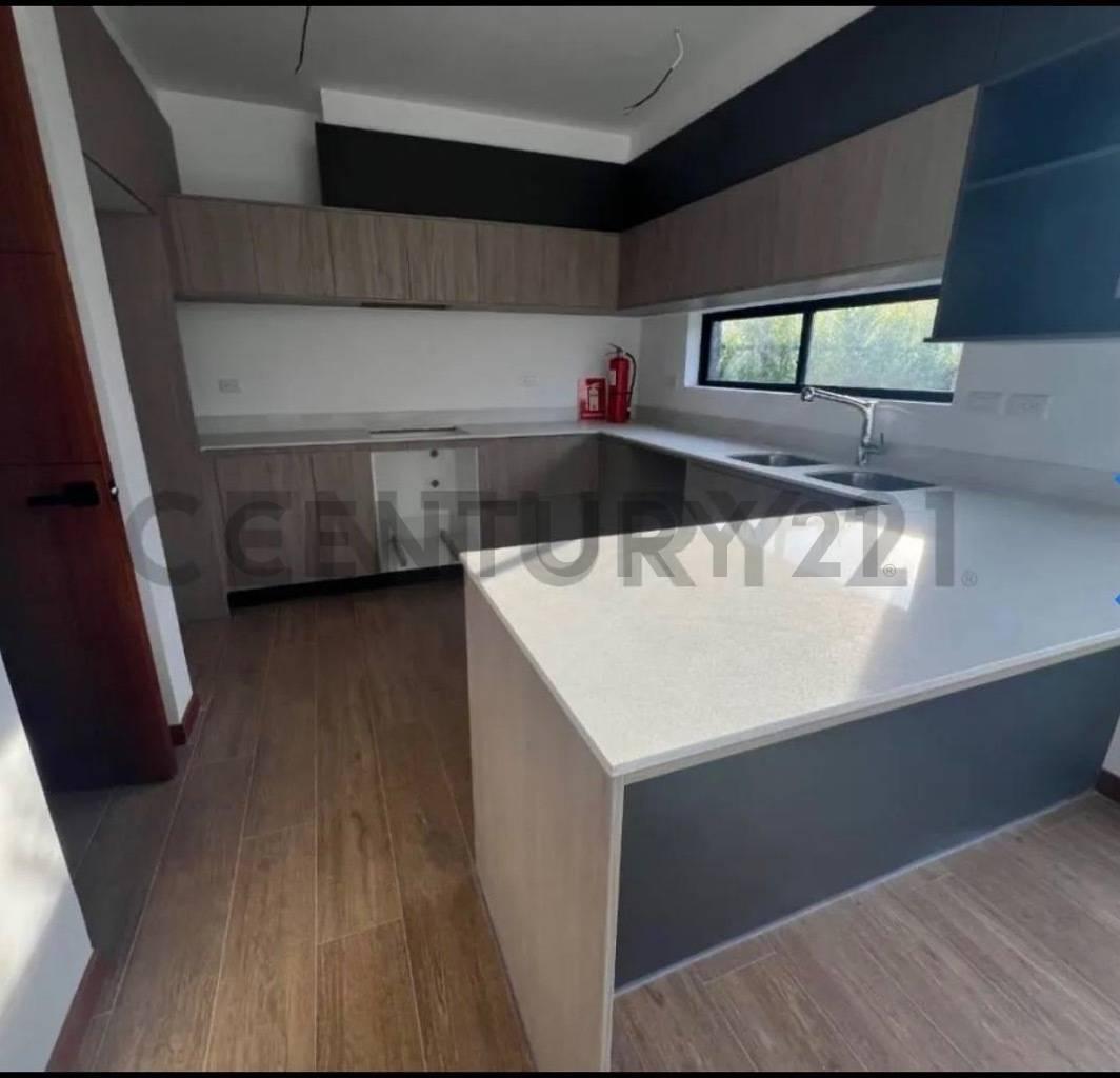 Venta Casa con Jardin Dentro de Conjunto Sector Hilacril Tumbaco — imagen 10