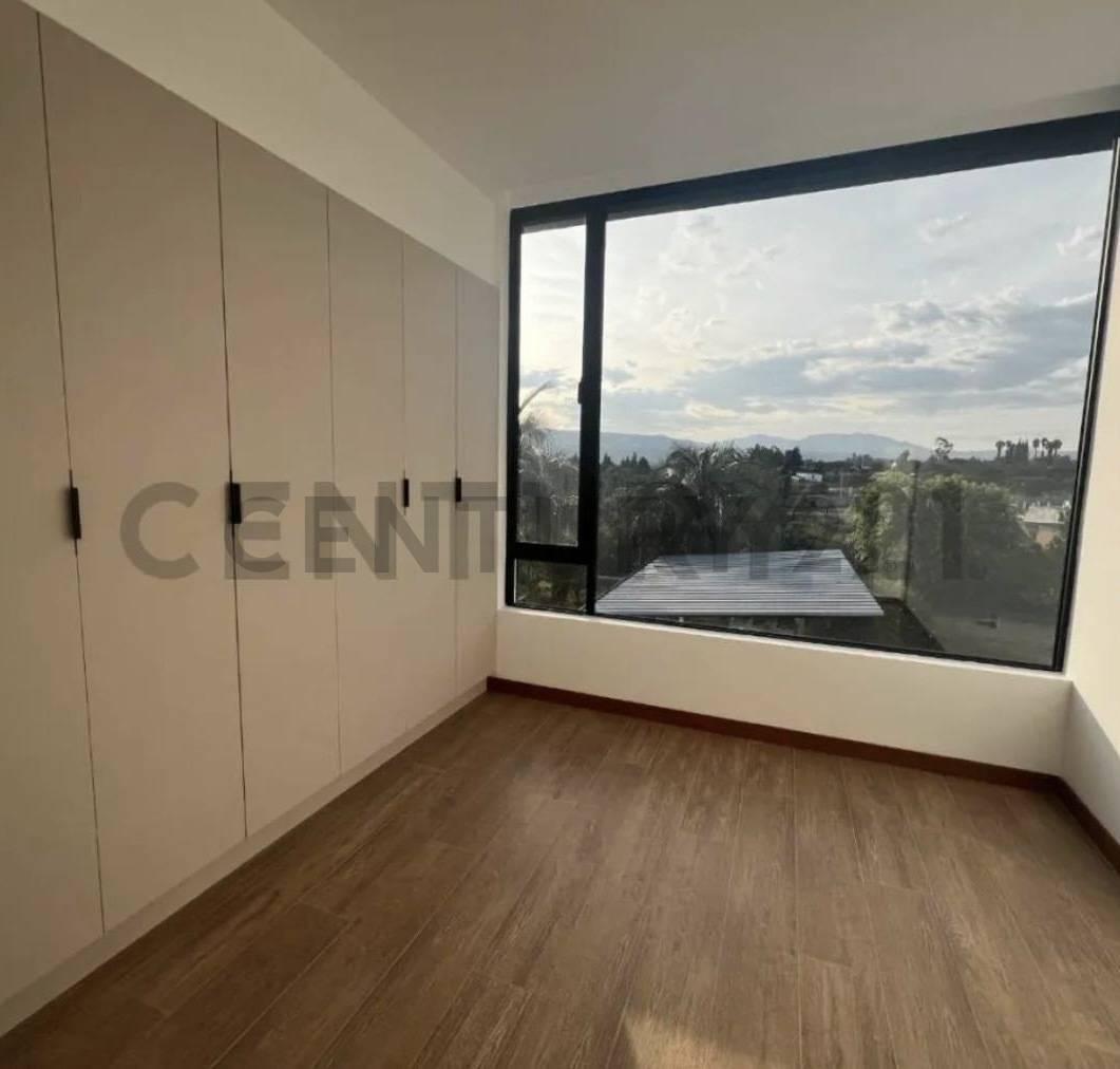 Venta Casa con Jardin Dentro de Conjunto Sector Hilacril Tumbaco — imagen 9