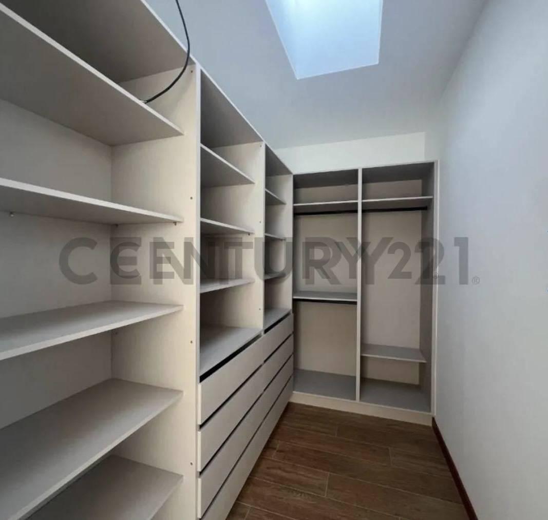 Venta Casa con Jardin Dentro de Conjunto Sector Hilacril Tumbaco — imagen 5