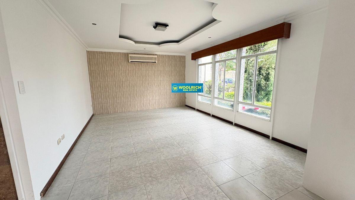 Vendo Casa de 1 Piso Ciudad Celeste, Doble Terreno, 3 Dorm c/u con Baño, Piscina, A/c, 370 m², Guayas — imagen 10