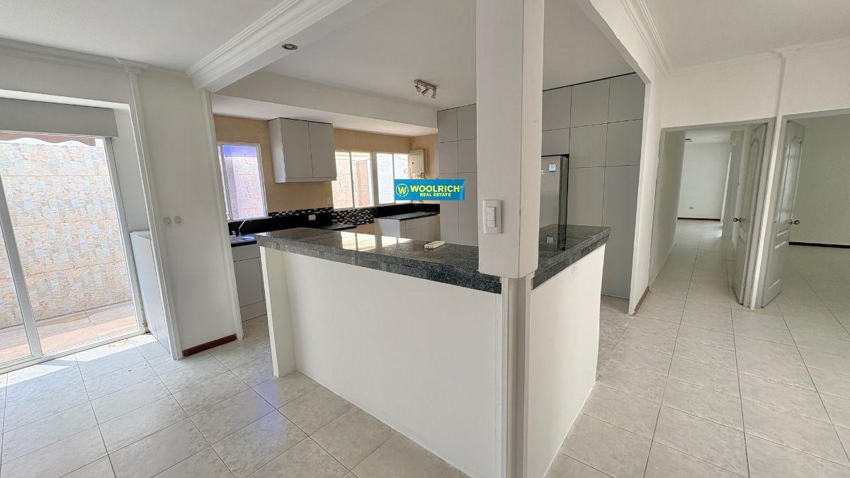 Vendo Casa de 1 Piso Ciudad Celeste, Doble Terreno, 3 Dorm c/u con Baño, Piscina, A/c, 370 m², Guayas — imagen 4