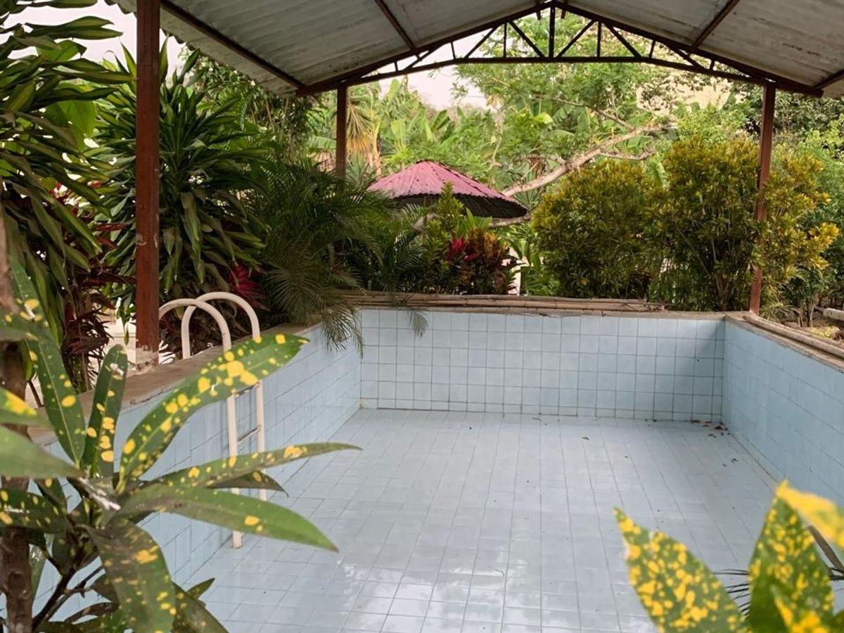 Terreno Esquinero de Venta en Jipijapa 2000 m², Manabí — imagen 2