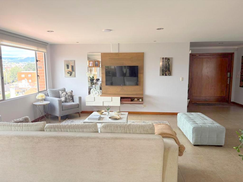 Departamento de Lujo en Venta 246 m² Sector Paseo Tres de Noviembre Cuenca Ec. Azuay — imagen 4
