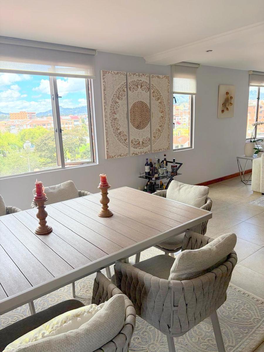 Departamento de Lujo en Venta 246 m² Sector Paseo Tres de Noviembre Cuenca Ec. Azuay — imagen 2