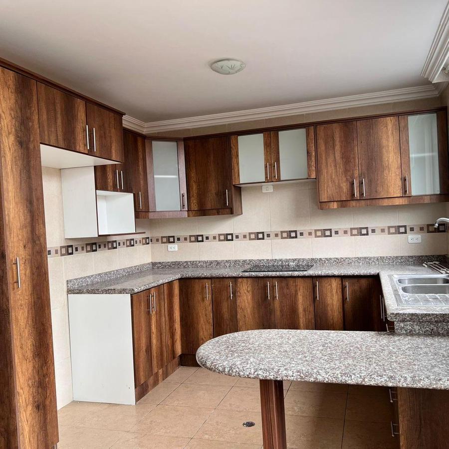 Casa en Venta Sector Pusuqui a 3 Min del Centro Comercial El Condado — imagen 5