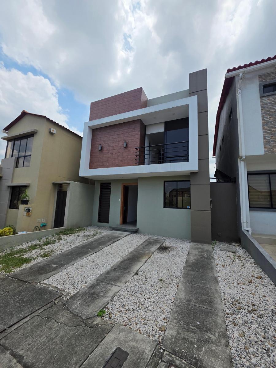 Hermosa y Moderna Casa en Venta, Magna de Villa Club, Cableado Subterráneo, Guardiania 24/7, Guayas — imagen 9