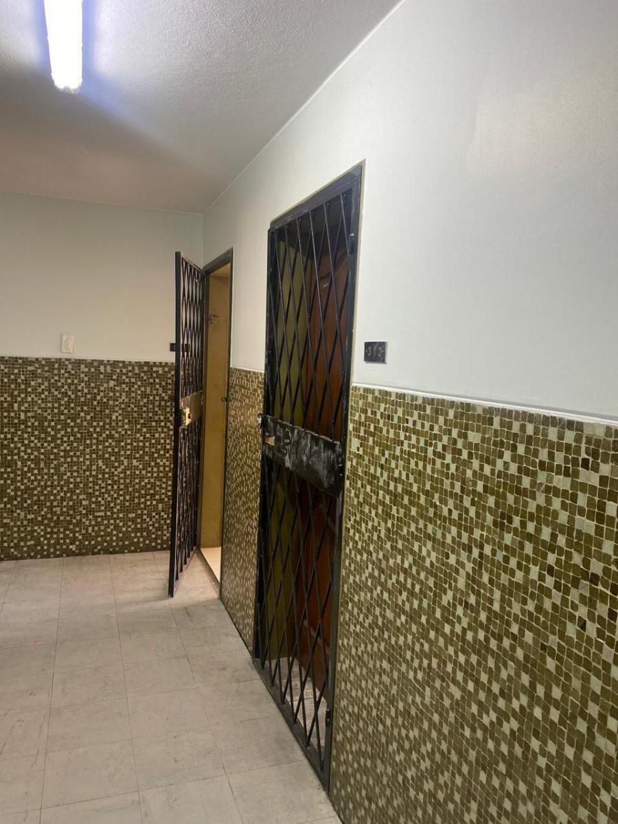 Oficina de Venta - Av Colombia y Jose Marti — imagen 4