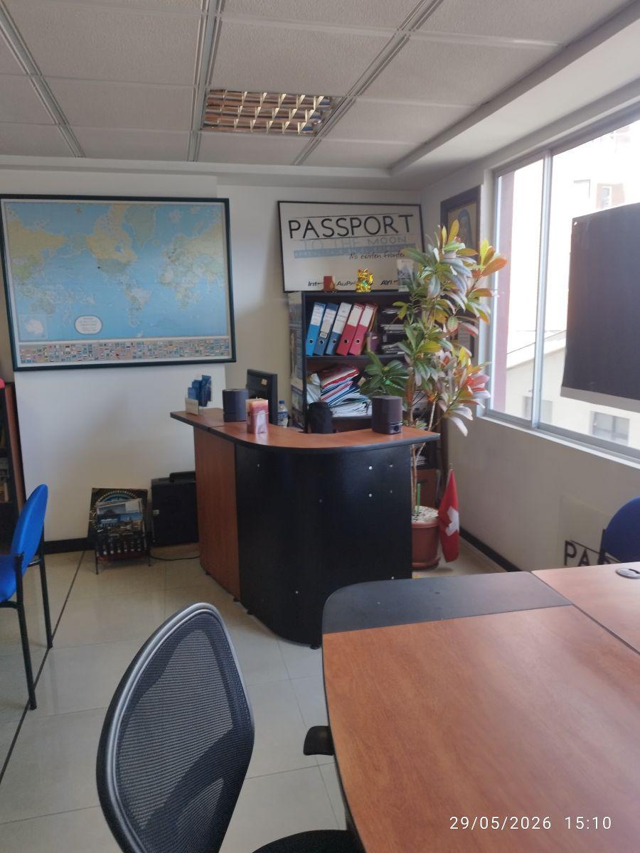 Vendo Oficina de 38.65 m en La Seis de Diciembre y Bossano Quito — imagen 8