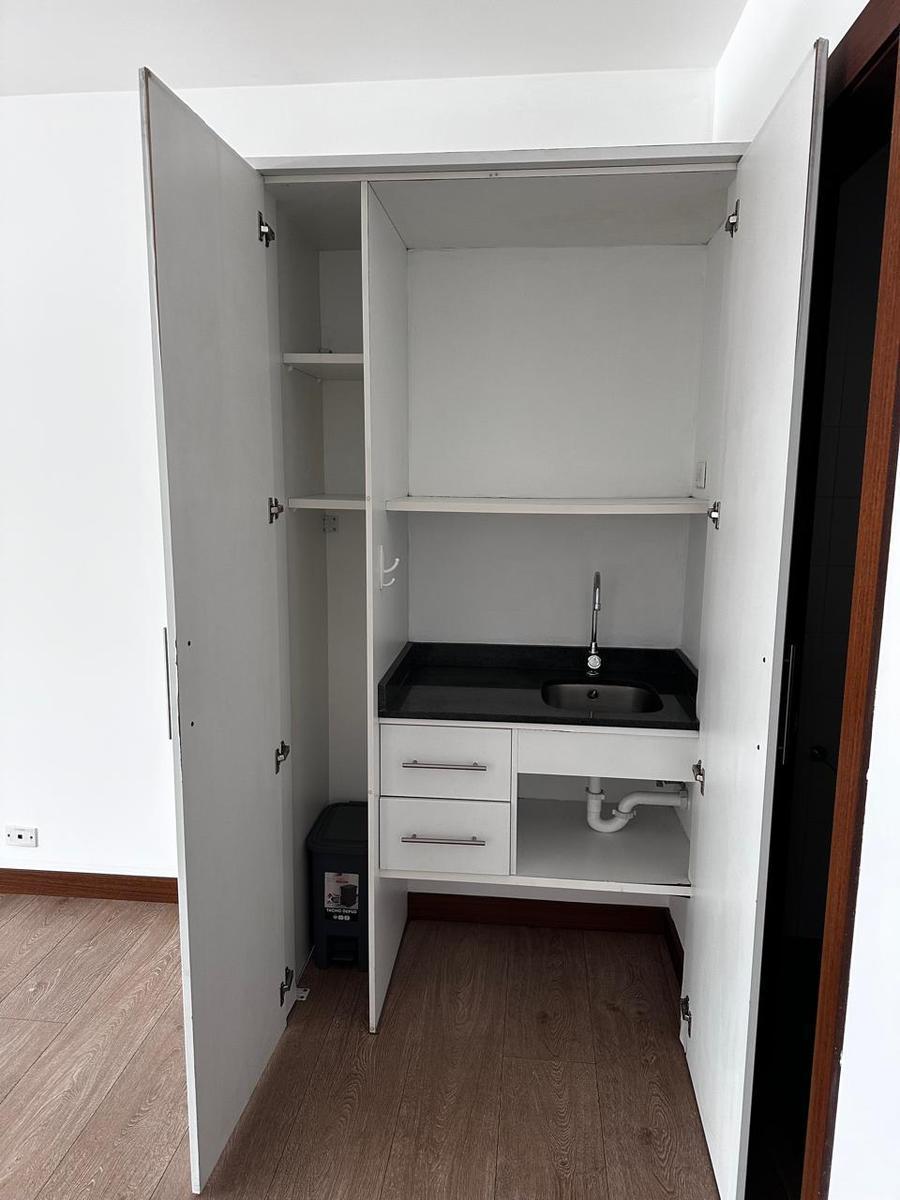 Oficina en Venta 74 m² Edificio Corporativo | Av 6 de Diciembre y Portugal — imagen 9