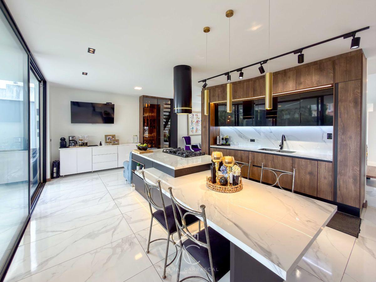 Casa de Lujo en Venta en La Urbanización El Condado — imagen 10