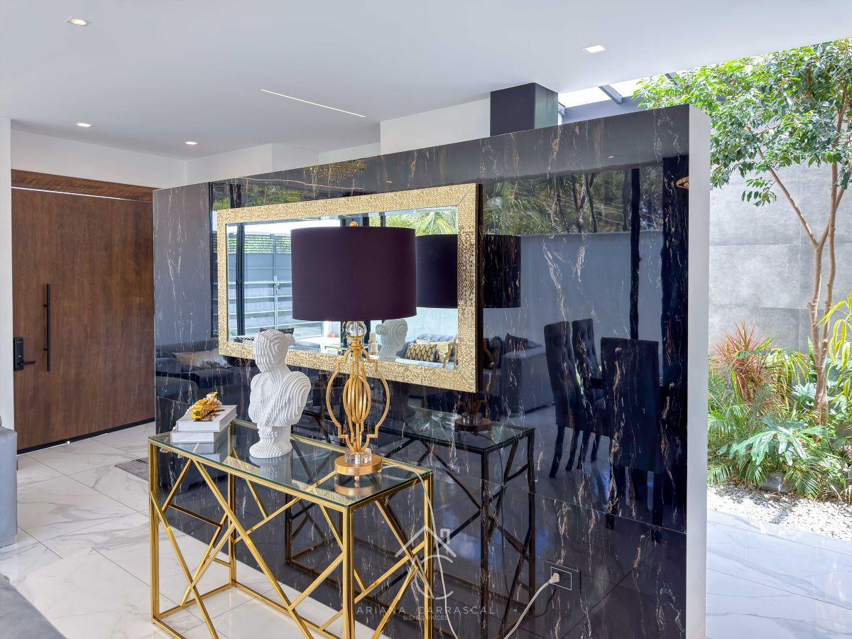 Casa de Lujo en Venta en La Urbanización El Condado — imagen 3