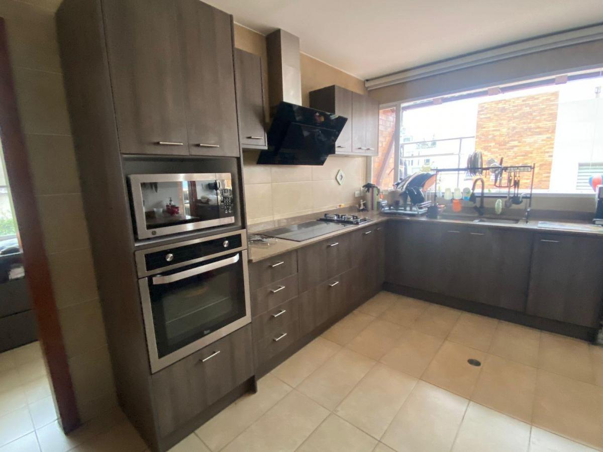 Venta Departamento 227 m², Urb. Terrazas del Moral, Quito — imagen 3