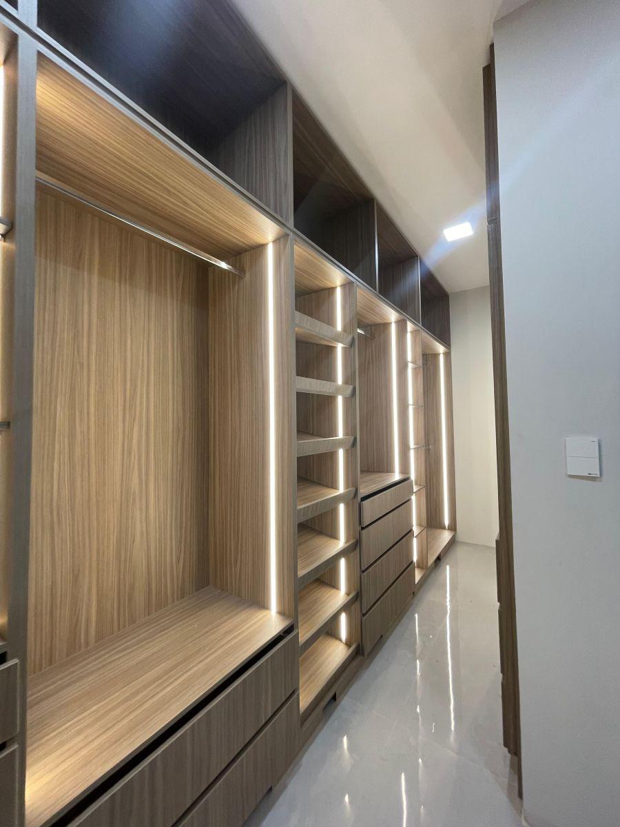 Vendo Casa de Estreno en Urb. El Condado Vicollinci, Guayas — imagen 9