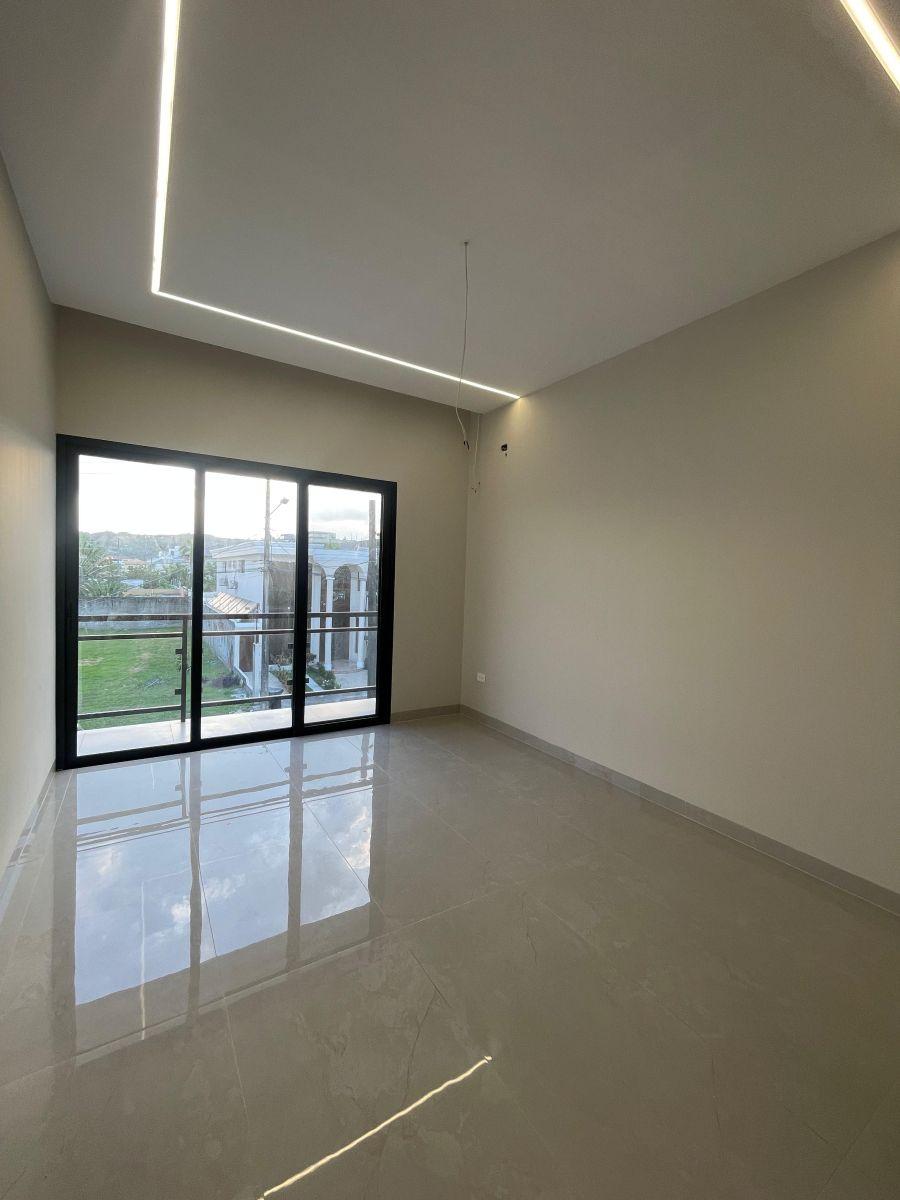 Vendo Casa de Estreno en Urb. El Condado Vicollinci, Guayas — imagen 8