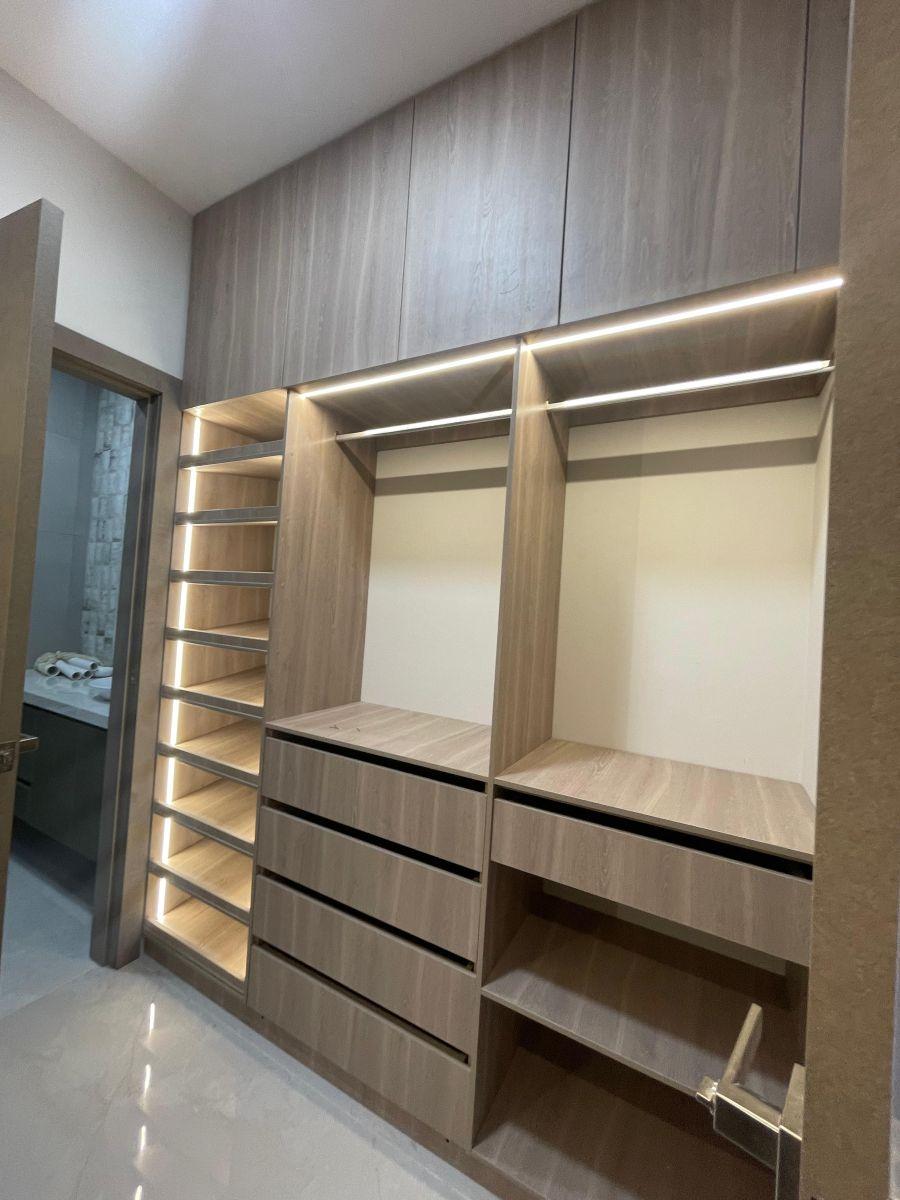 Vendo Casa de Estreno en Urb. El Condado Vicollinci, Guayas — imagen 4