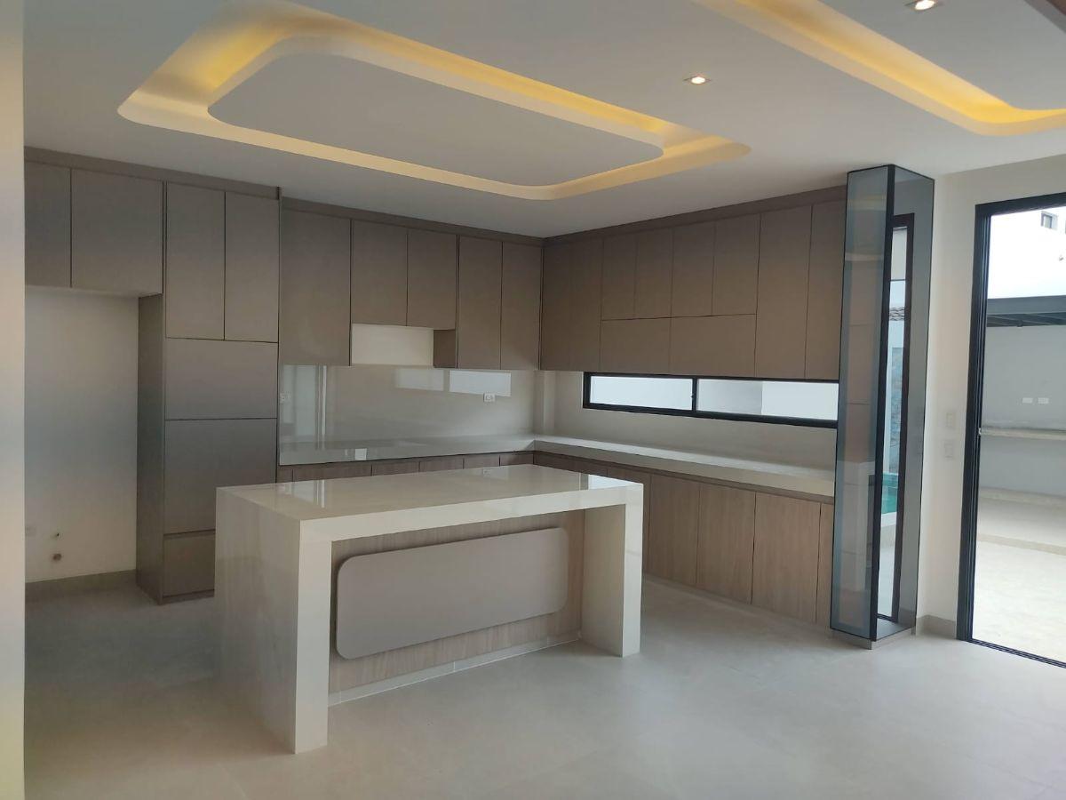 Casa de 245 m² con 4 Dorm. en Venta en Samborondón Ciudad Celeste, Guayas — imagen 5