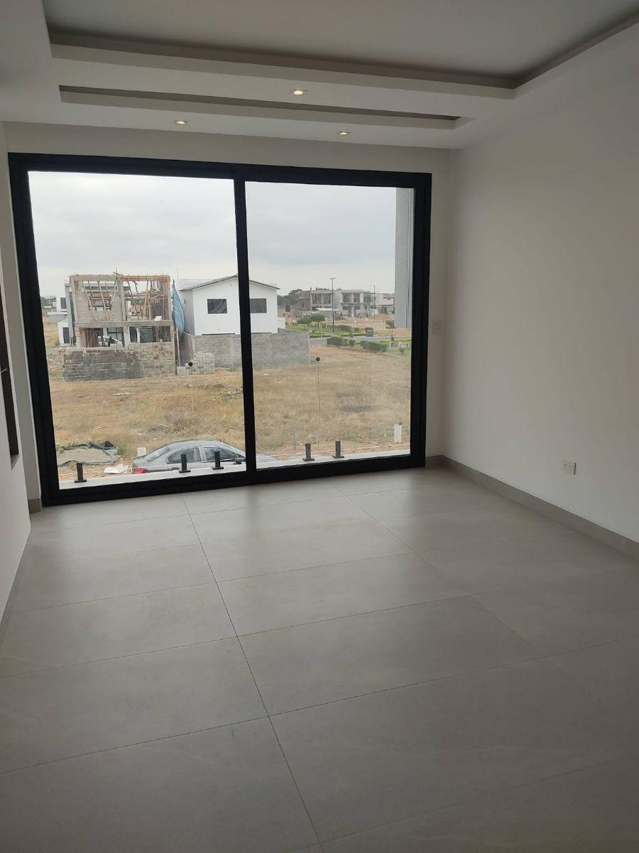 Casa de 245 m² con 4 Dorm. en Venta en Samborondón Ciudad Celeste, Guayas — imagen 4