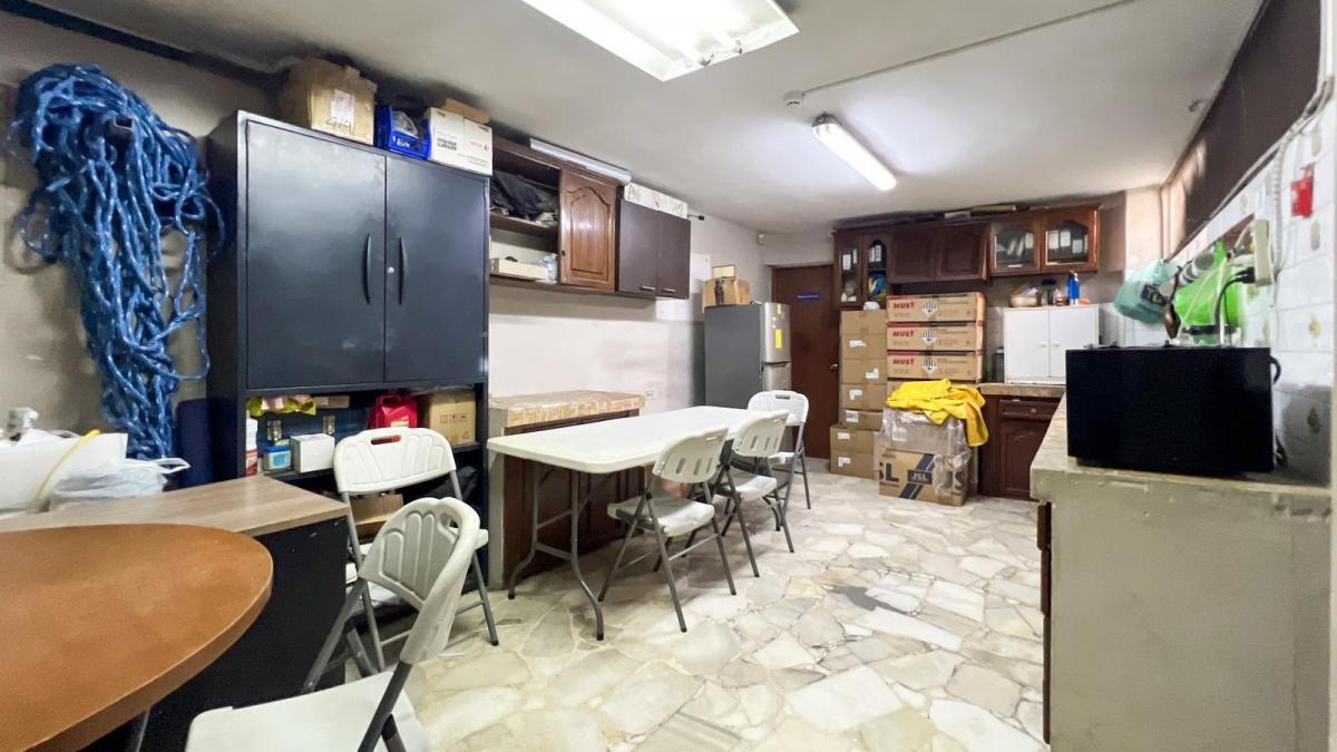 Venta de Casa Rentera Comercial Los Albatros, Guayas — imagen 2