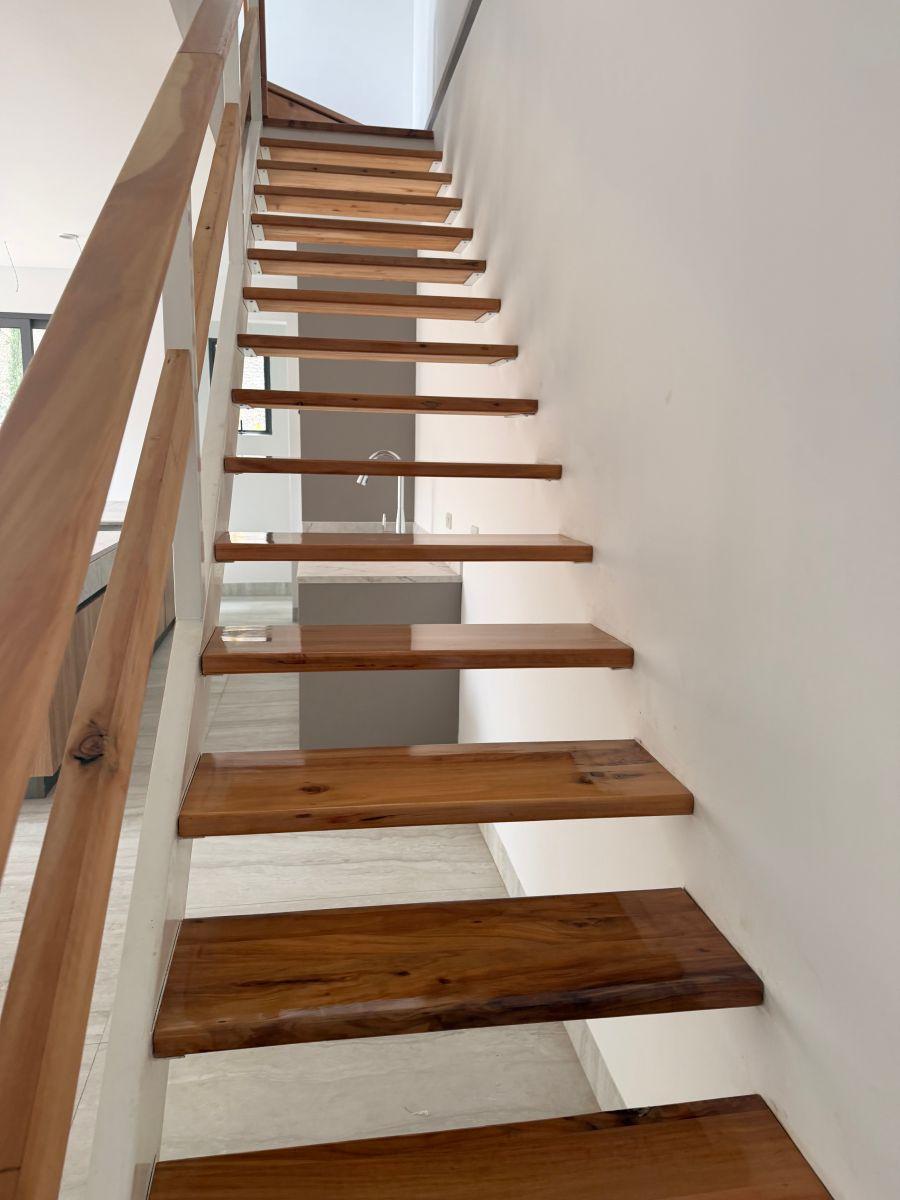 Venta Departamento Duplex de 2 Dorm. en Miravalle 4 Sharon Reed — imagen 8