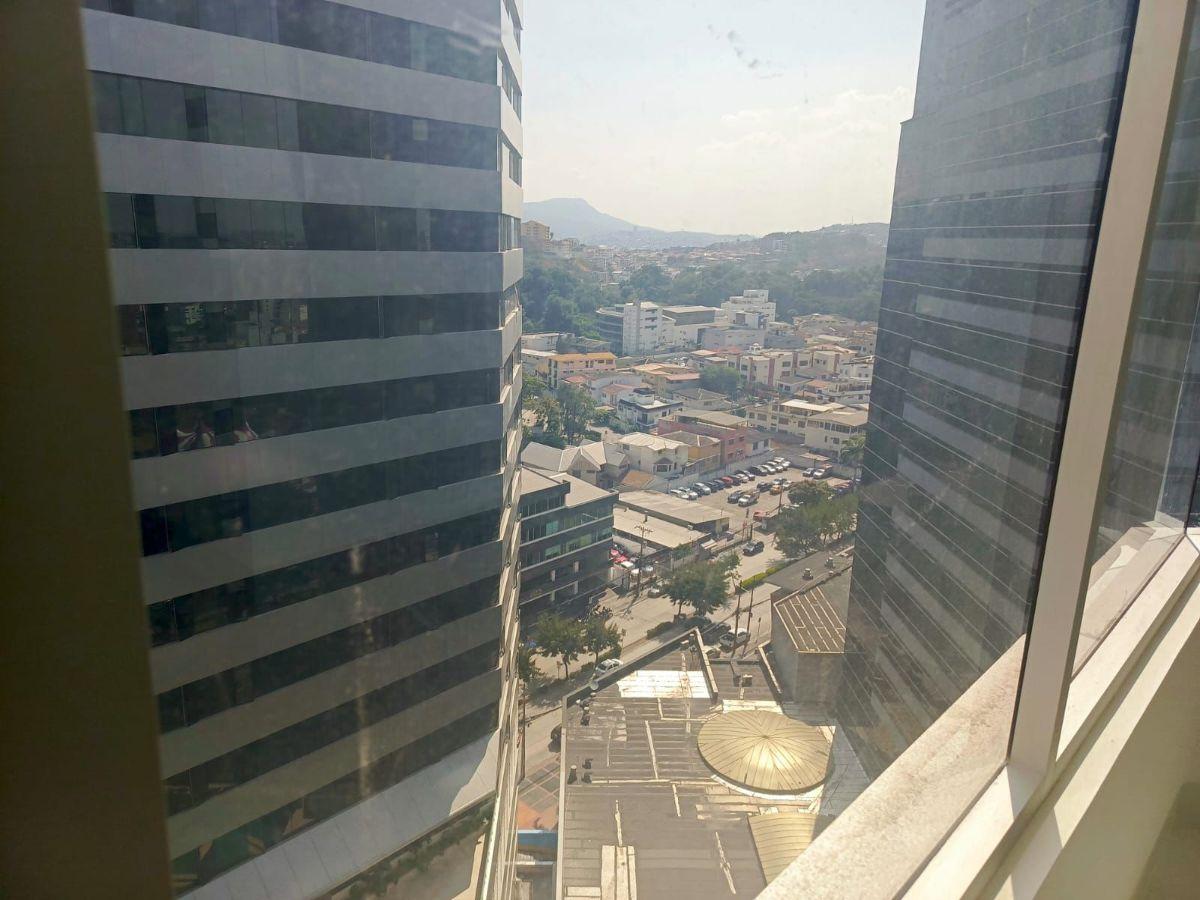 Vendo Oficina Torre Millenium, Kennedy Norte. Precio de Oportunidad. Guayas — imagen 4