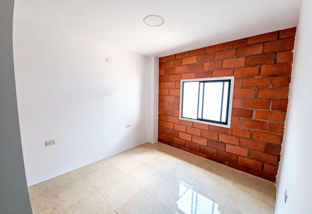 Venta de Casa Urb Ciudad Yasuni. Via Balosa, El Oro — imagen 7