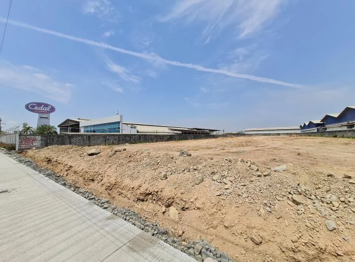 Terreno en Alquiler de 9.750 m² Medianero - Km 4.5 Vía Durán Tambo, Guayas — imagen 1