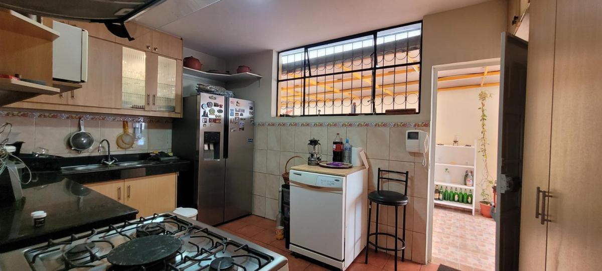 Venta Casa Independiente Centro de Quito Barrio America San Juan — imagen 5