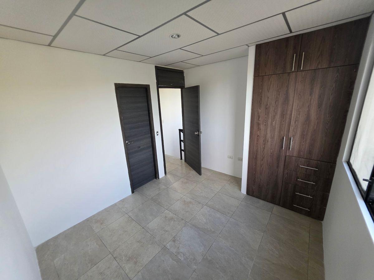 Casa en Venta 3 Dorm. – Etapa Oro, La Joya - Sector Av Leon Febres Cordero - Cantón Daule, Guayas — imagen 6
