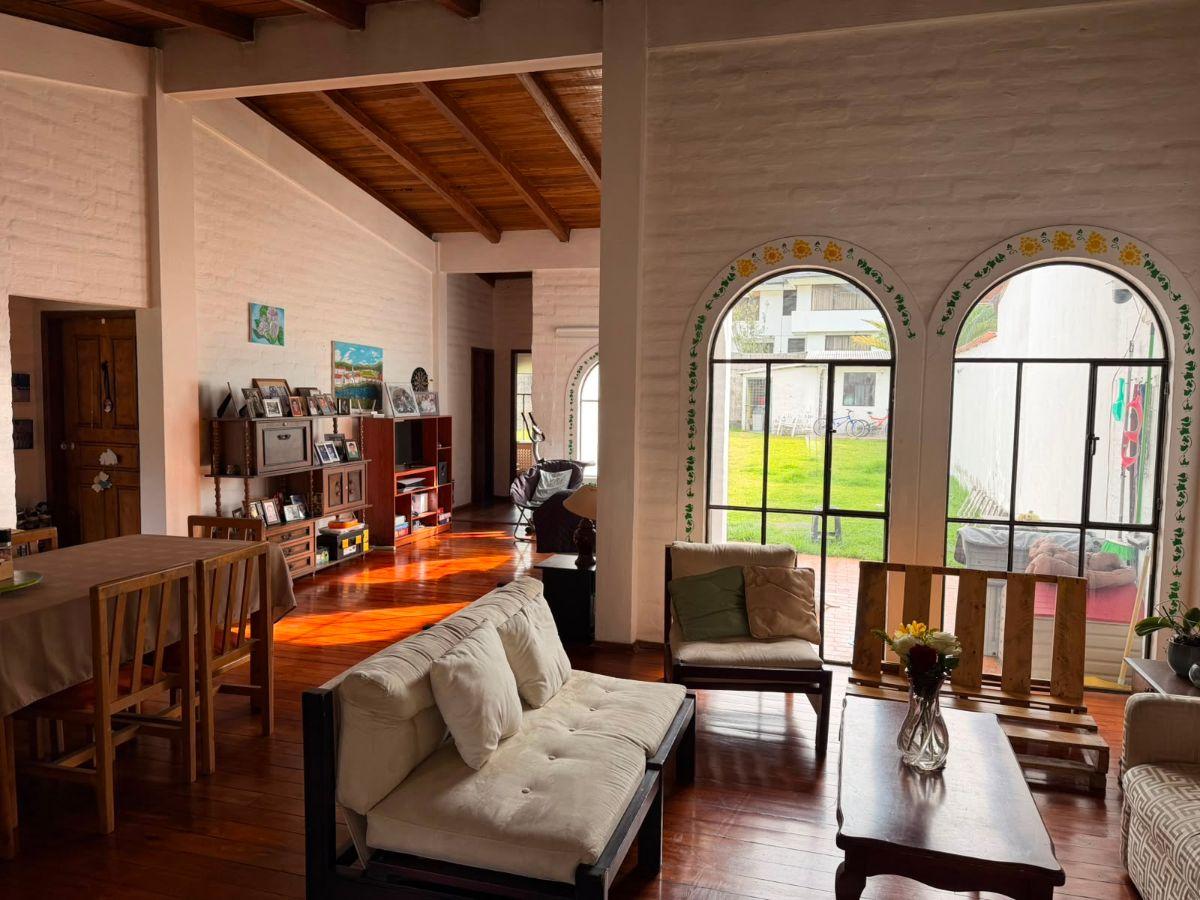 Casa a un Solo Andar de 128 m² y 500 m² de Jardín en Venta en Club Los Chillos - Sangolquí — imagen 10