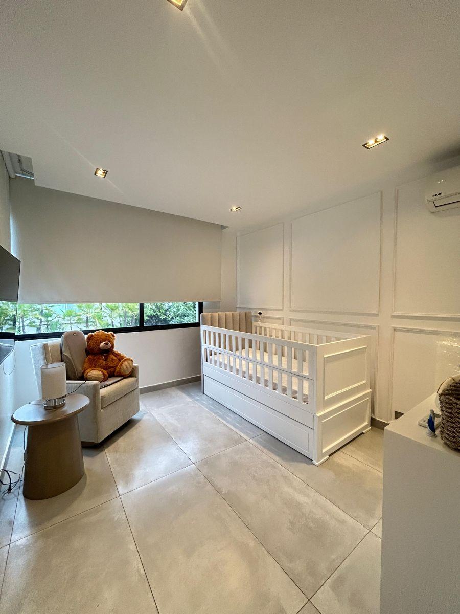 Vendo Hermosa y Lujosa Casa en Samborondon, Ribera del Batan, Dormitorio Master en Planta Baja, Guayas — imagen 7
