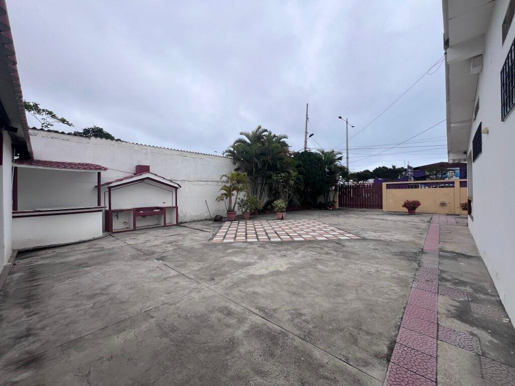 Terreno de 1.260 m² a 2 Calles Sobre La Principal — imagen 4