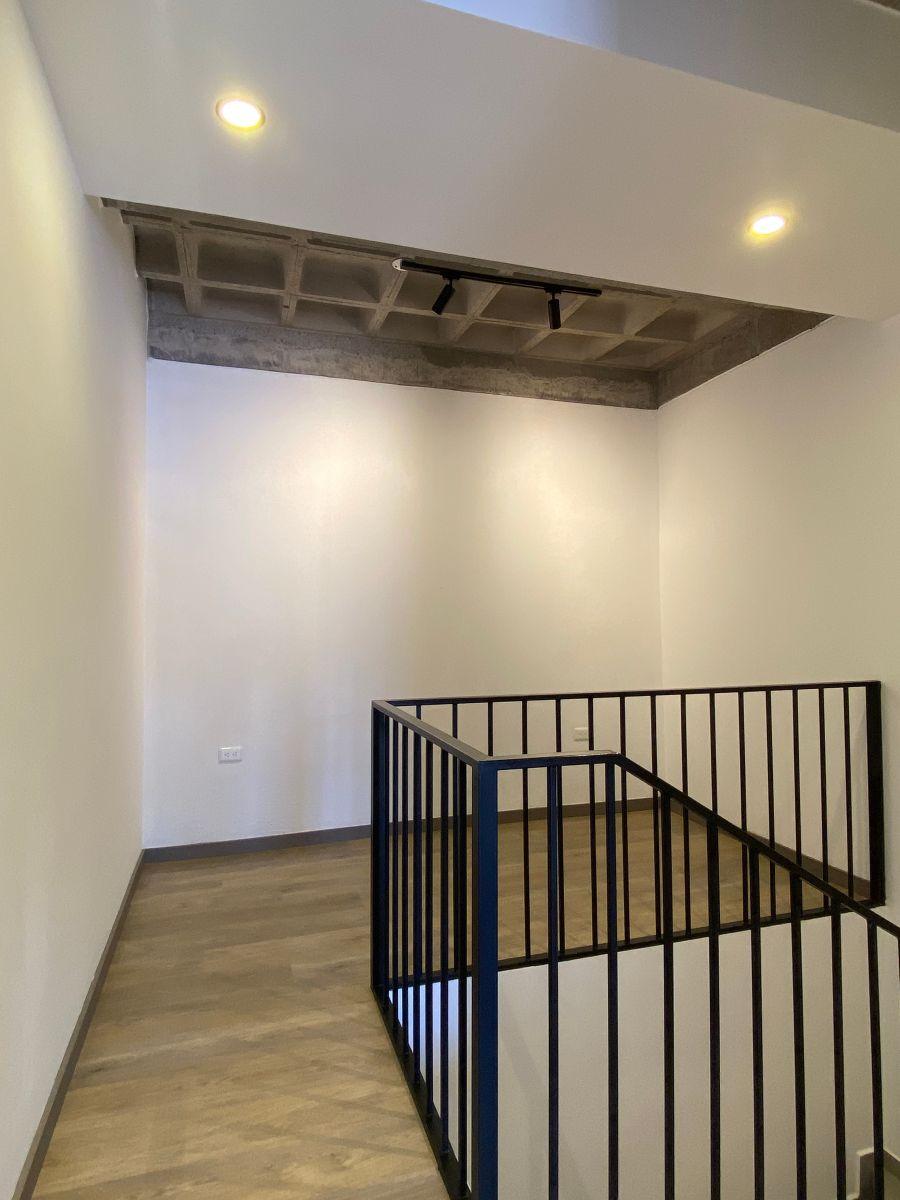Hermoso - Nuevo Departemento 2 Dorm. con Patio - Centro Historico — imagen 3
