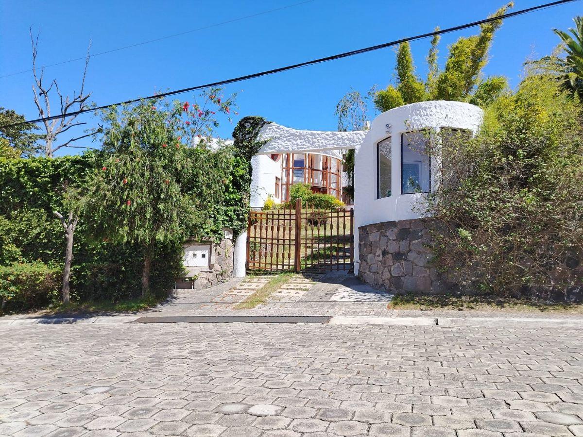 Casa en Venta con Suite Independiente Nayon | 440 m² Habitables, y 1.200 m² Area Verde — imagen 9