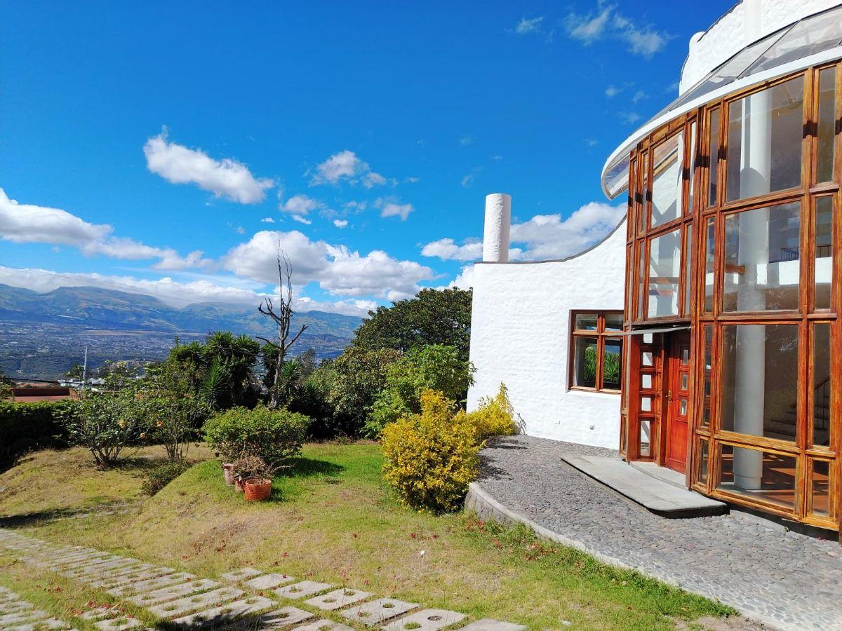 Casa en Venta con Suite Independiente Nayon | 440 m² Habitables, y 1.200 m² Area Verde — imagen 8