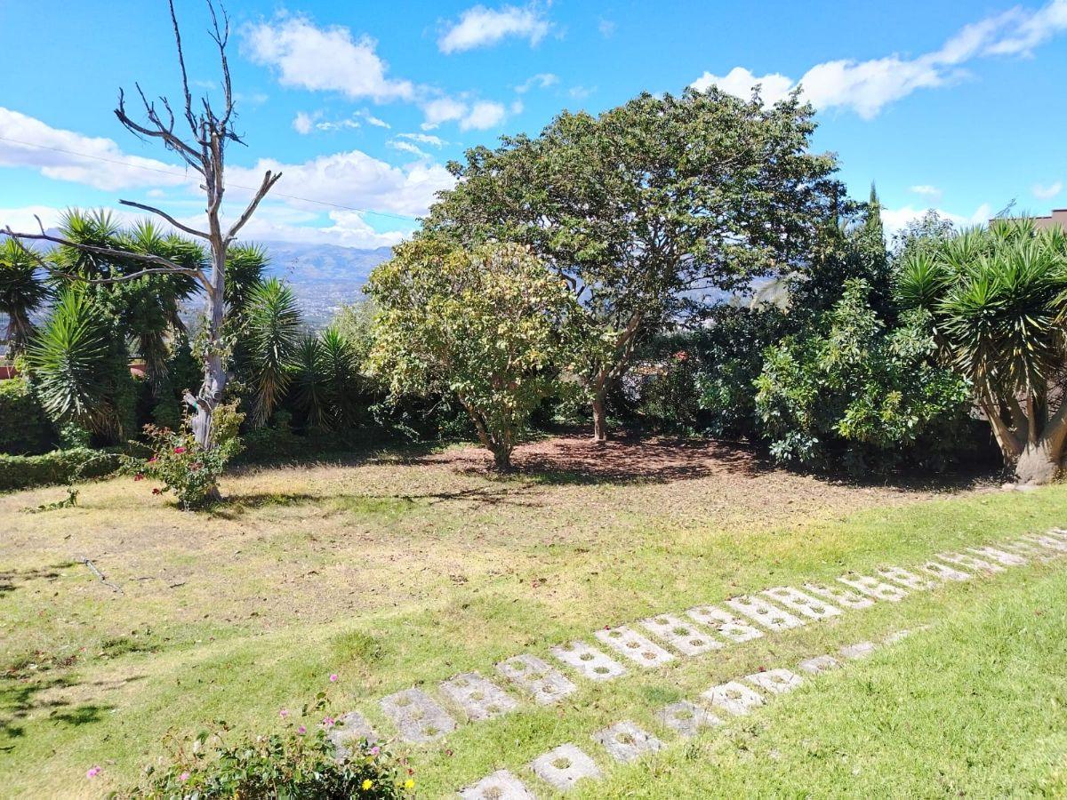 Casa en Venta con Suite Independiente Nayon | 440 m² Habitables, y 1.200 m² Area Verde — imagen 6