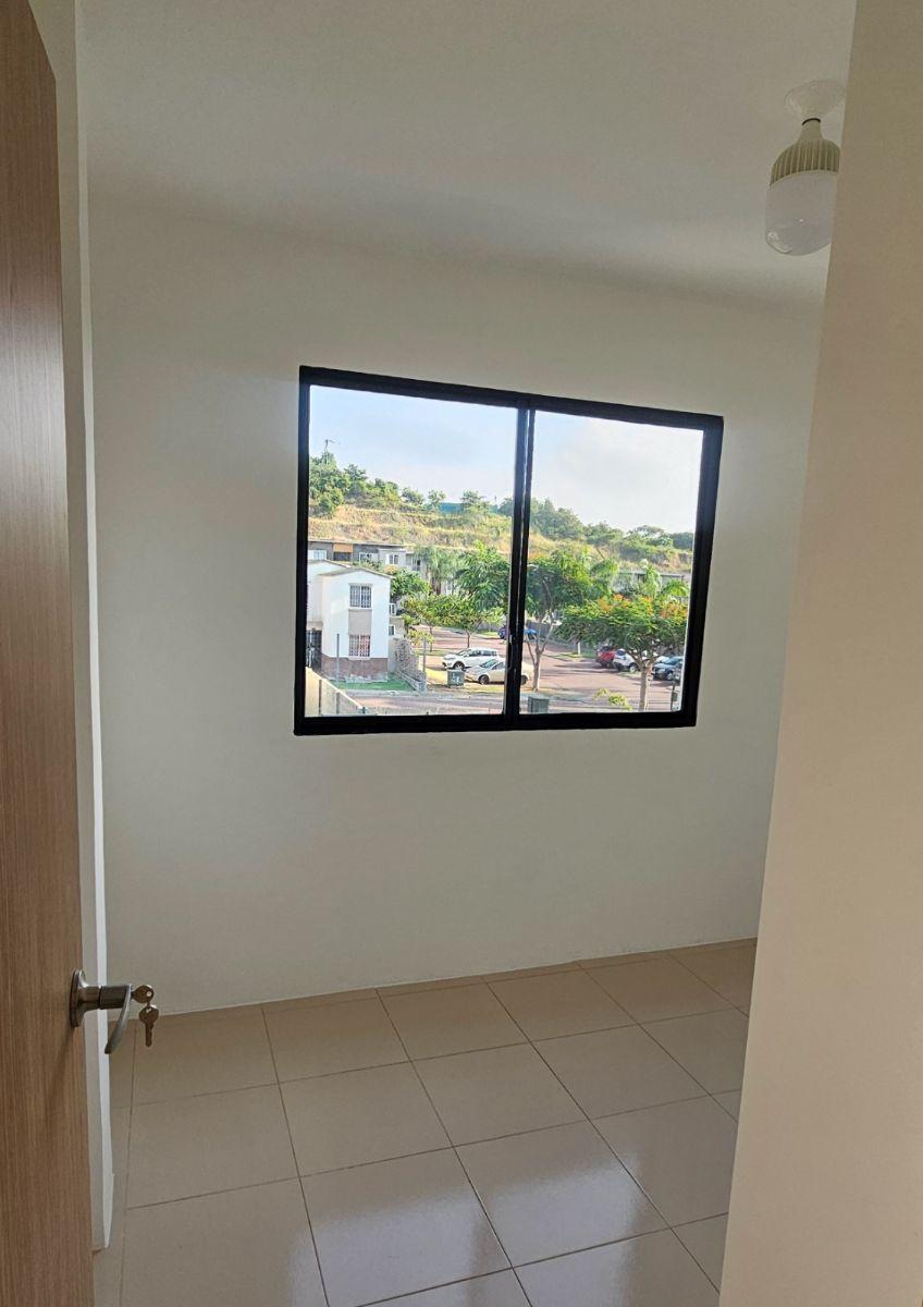 Se Vende Casa de Estreno en Villas del Rey - V. Gil, Guayas — imagen 6
