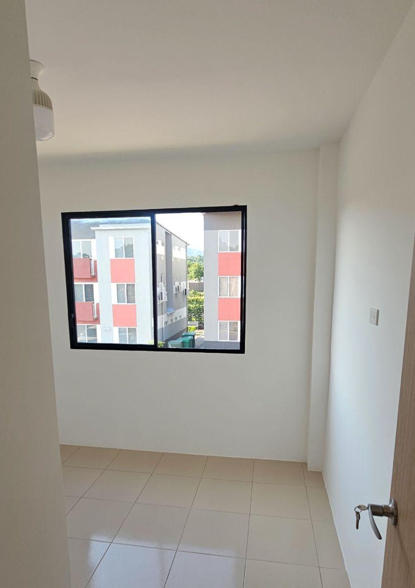 Se Vende Casa de Estreno en Villas del Rey - V. Gil, Guayas — imagen 5
