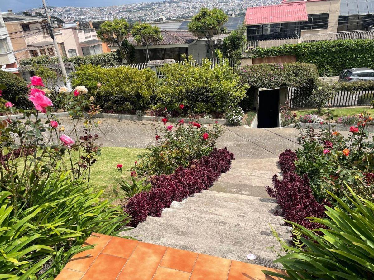 Casa en Venta Pinar Alto a 5 Minutos del Cc. El Bosque 813 m² Construcción y 1843 m² de Terreno — imagen 3