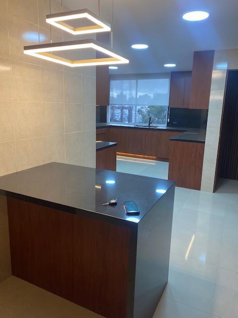 Departamento de 460 m² en Venta y Alquiler en González Suárez — imagen 2
